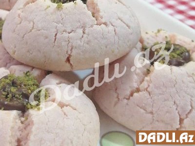 Möhtəşəm qoxulu çiyələk peçenyesi resepti