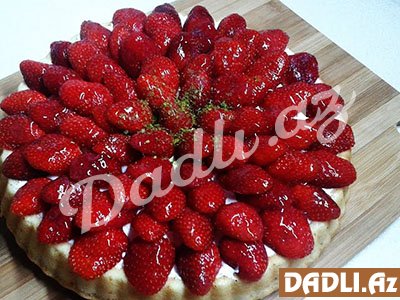 Kremli çiyələkli tart resepti