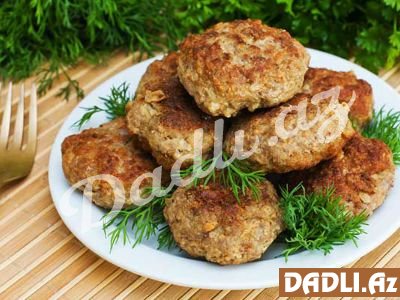 Ən ləzzətli, dağılmayan, şirəli kotlet resepti - Video resept