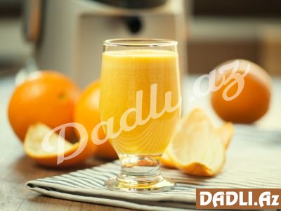 Zəncəfilli, sodalı, acısız meyvə suyu resepti