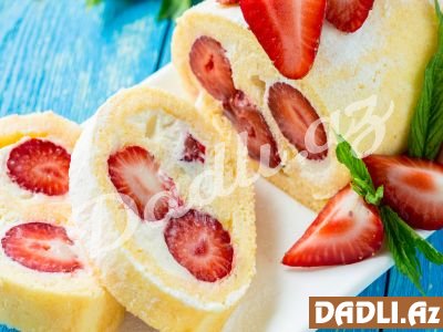 Çiyələklə biskvitli rulet resepti