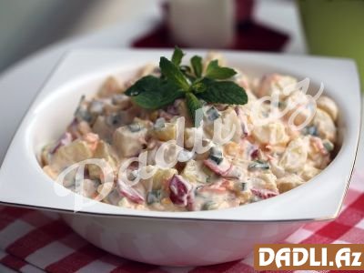 Köz bibərli, qatıqlı kartof salatı resepti