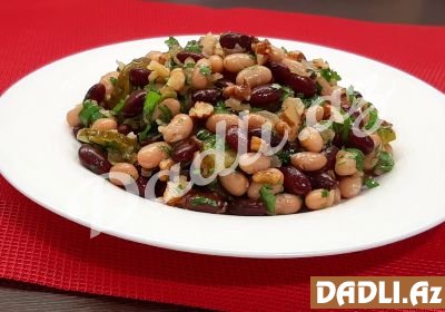 Qırmızı lobya və göbələklə dadlı salat