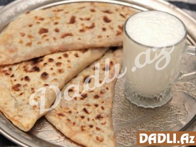 Buzluqda saxlaya biləcəyiniz: “Tavada aypara qutab” resepti