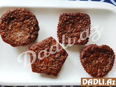 Tahin və bəhməzli keks resepti