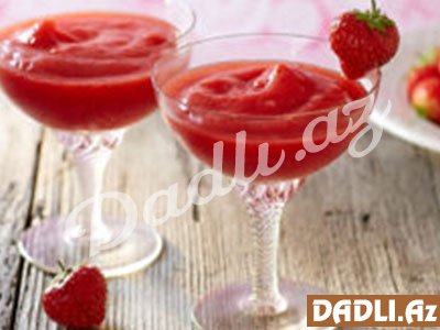 Dondurulmuş çiyələk kokteyl resepti