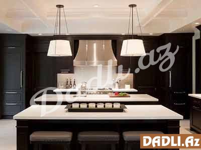 Şəkil çəkildiyi kimi, qara və ağ mətbəxin dizaynı