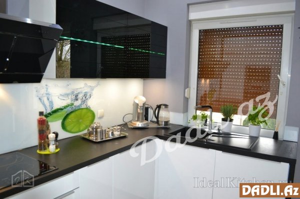 Qara və ağ tonlarda mətbəx dizaynı fikirləri