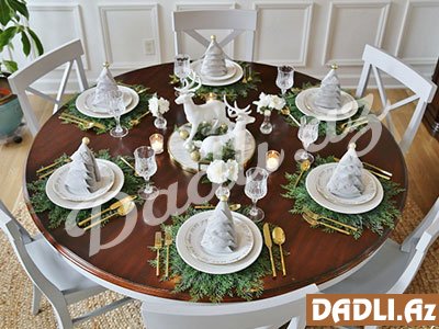 Yeni İl üçün şam ağacı formasında salfet qatlama - Video izah