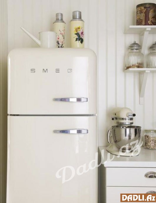 Ağ rəngli soyuducular