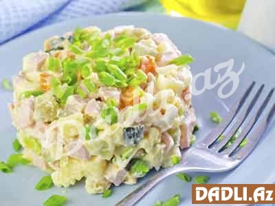 Salatların daha da dadlı olması üçün nə edək?