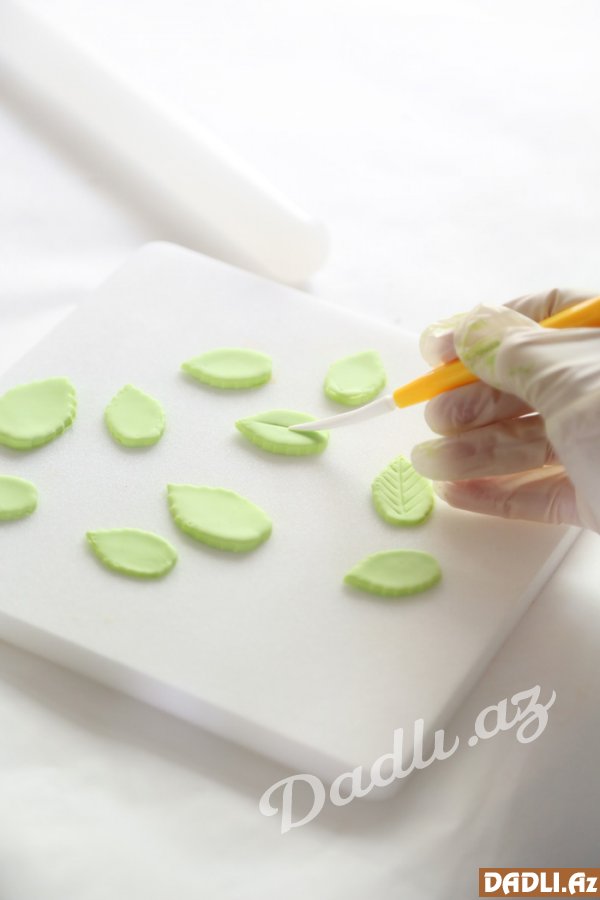 Şəkər xəmirindən çiçəkli buket hazırlama - FOTO DƏRS