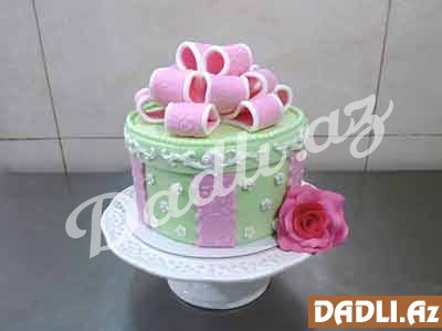Hədiyyə qutusu tort bəzədilmə resepti - Video resept