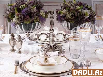 İlk dəvət süfrəsi hazırlamaq