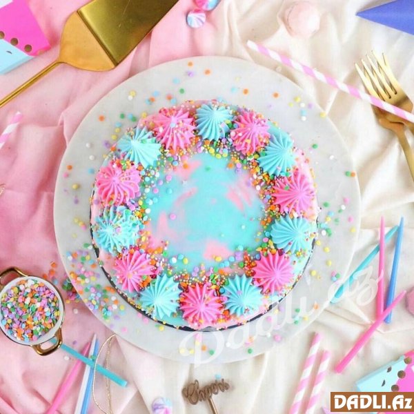 Möhtəşəm dizaynlı tort ideaları (5. hissə)