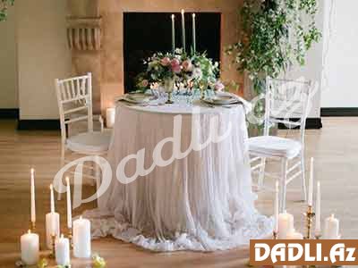 Romantik masa hazırlamaq təklifi