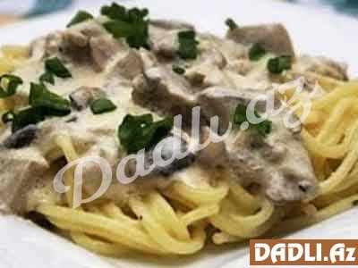 Qaymaqlı göbələkli spagetti resepti - Video resept