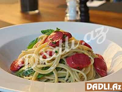 Sosiskalı spaqetti resepti