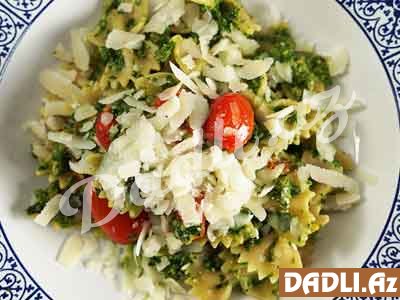 İspanaqlı qozlu makaron resepti - Video resept