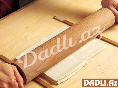 Cəmi 15 dəqiqəyə hazır olan qat-qat (milföy) xəmir resepti