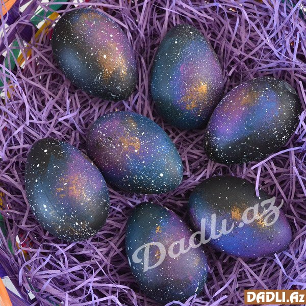 Novruz bayramı üçün rəngarəng yumurtalar