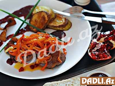 Nar sousunda quzu əti və tərəvəz qarniri resepti