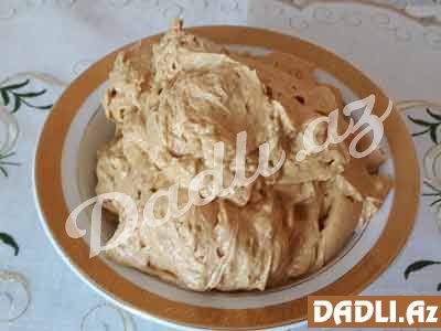 Bişmiş qatılaşdırılmış südlə (skuşonnu malako ilə) yağlı krem resepti - Video resept