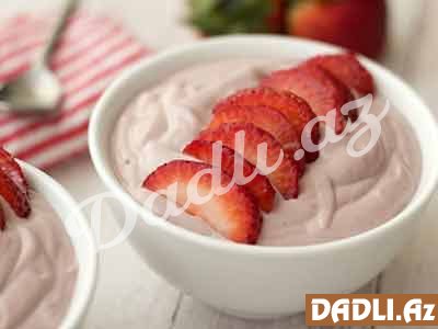 Çiyələkli meyvə salatı resepti