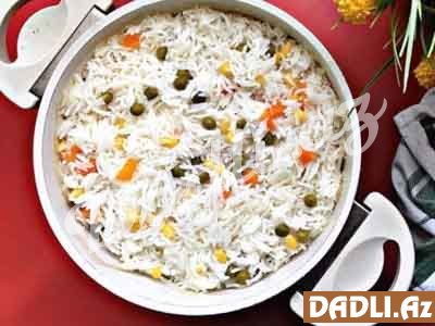 Görünüşü ilə göz oxşayan tərəvəzli plov resepti