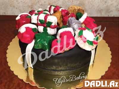 Çiyələkli Yeni il tortu resepti