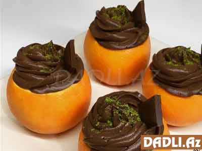 Portağal çanağında portağallı şokoladlı pudinq resepti