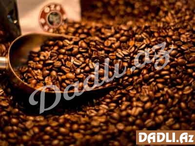 Qəhvə saxladığınız qaba bir ədəd qənd qoysanız