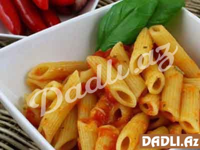 Penne Rigate Arabyata sousu ilə resepti