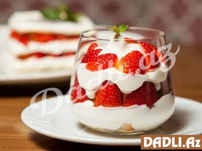 Çiyələkli trayfl resepti