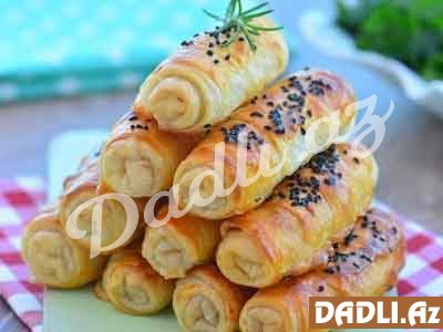 Hazır yuxadan unlu börək resepti - Video resept