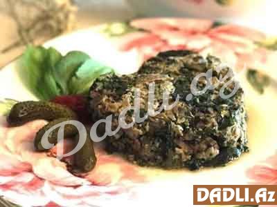 Ətli və yumurtalı ispanaq yeməyi (kükü) resepti