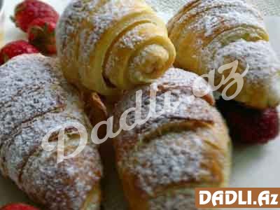 Çiyələk cemli kruasan resepti