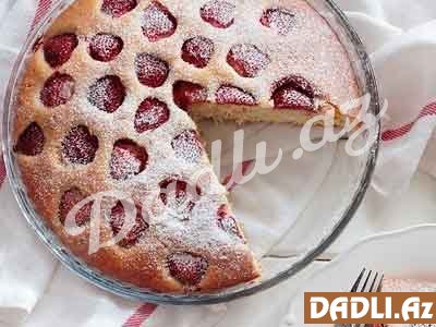 Çiyələkli piroq resepti