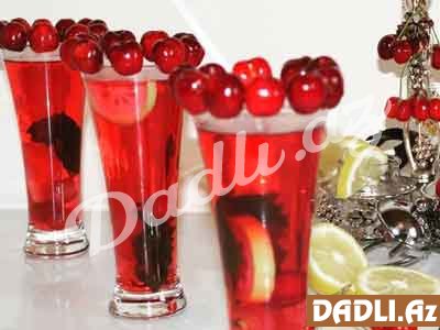 Qırmızı reyhanlı, limonlu və gilaslı kompotu resepti