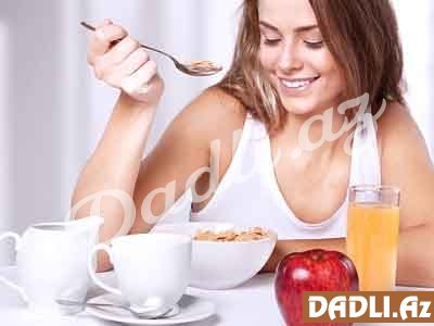 Səhər yeməyində necə qidalanmalı?