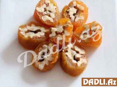 Qozlu xurma şərq şirniyyatı resepti