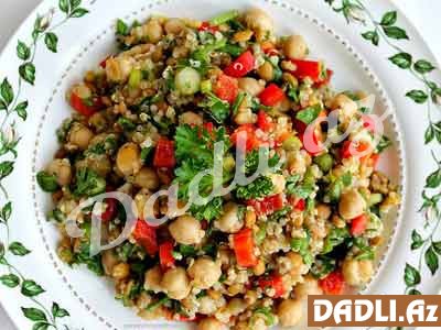 Noxud və yaşıl mərcili salat resepti