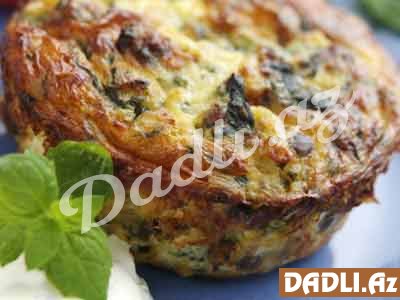 Toyuq filesi və pendirli kinoadan maffinlər resepti