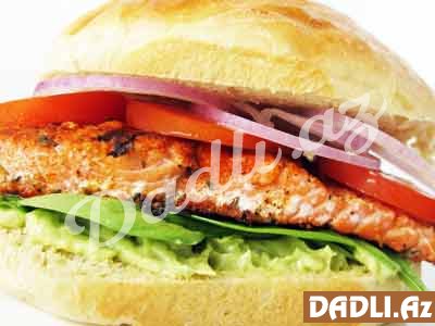 Qızıl balıqdan sendviç resepti