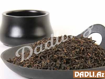 Qara quru çayı tavada qovurun