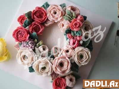 Yazın gəlişi ilə çiçək açan tortlardan fotolar