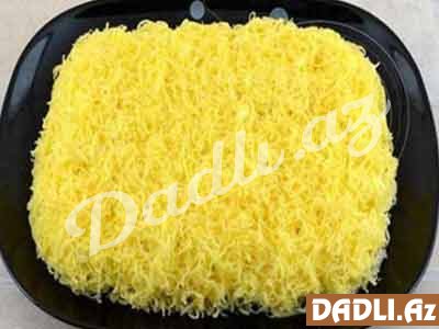 Ananasla krevetka salatı resepti