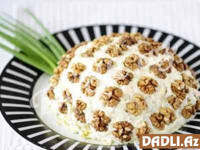 Ananaslı toyuqlu salatı resepti