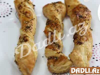 Ədviyyatlı milföy çubuq resepti - Video resept