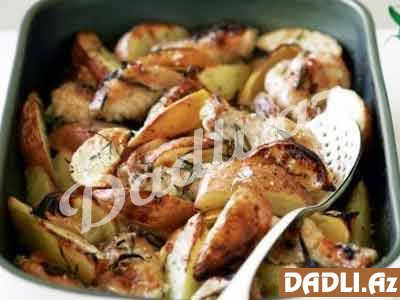 Limon və kartofla sobada qızardılmış toyuq resepti